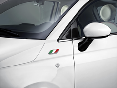 Insignia con la bandera italiana para guardabarros para Fiat 500